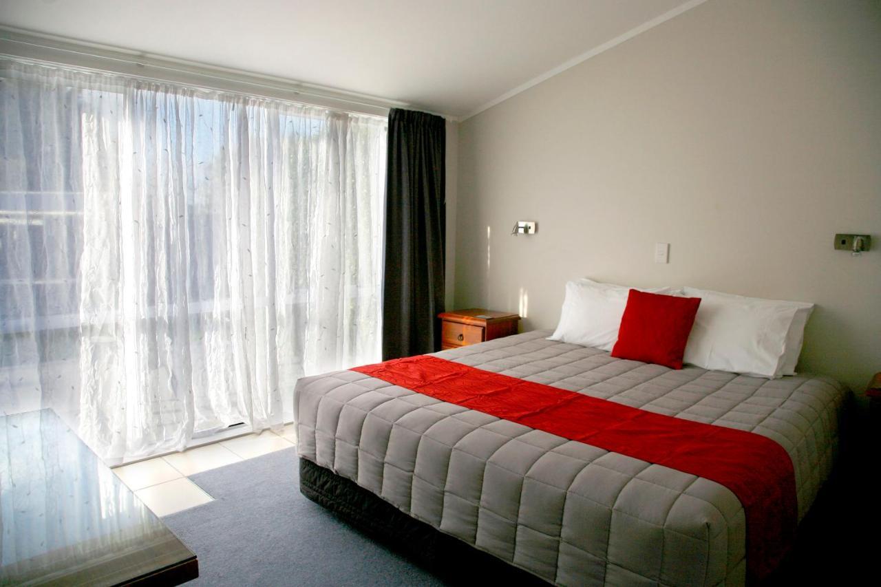 Touchwood Motor Lodge Pukekohe Luaran gambar