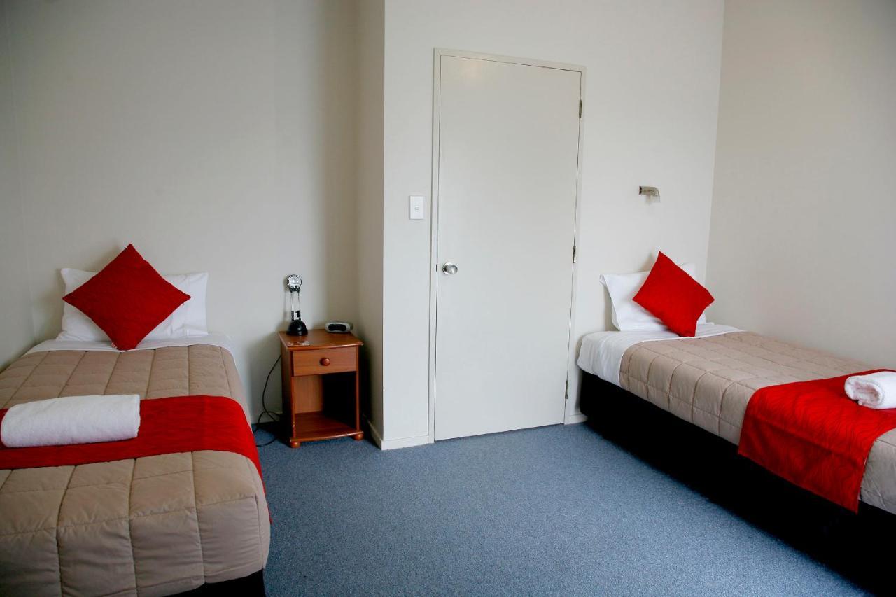 Touchwood Motor Lodge Pukekohe Luaran gambar