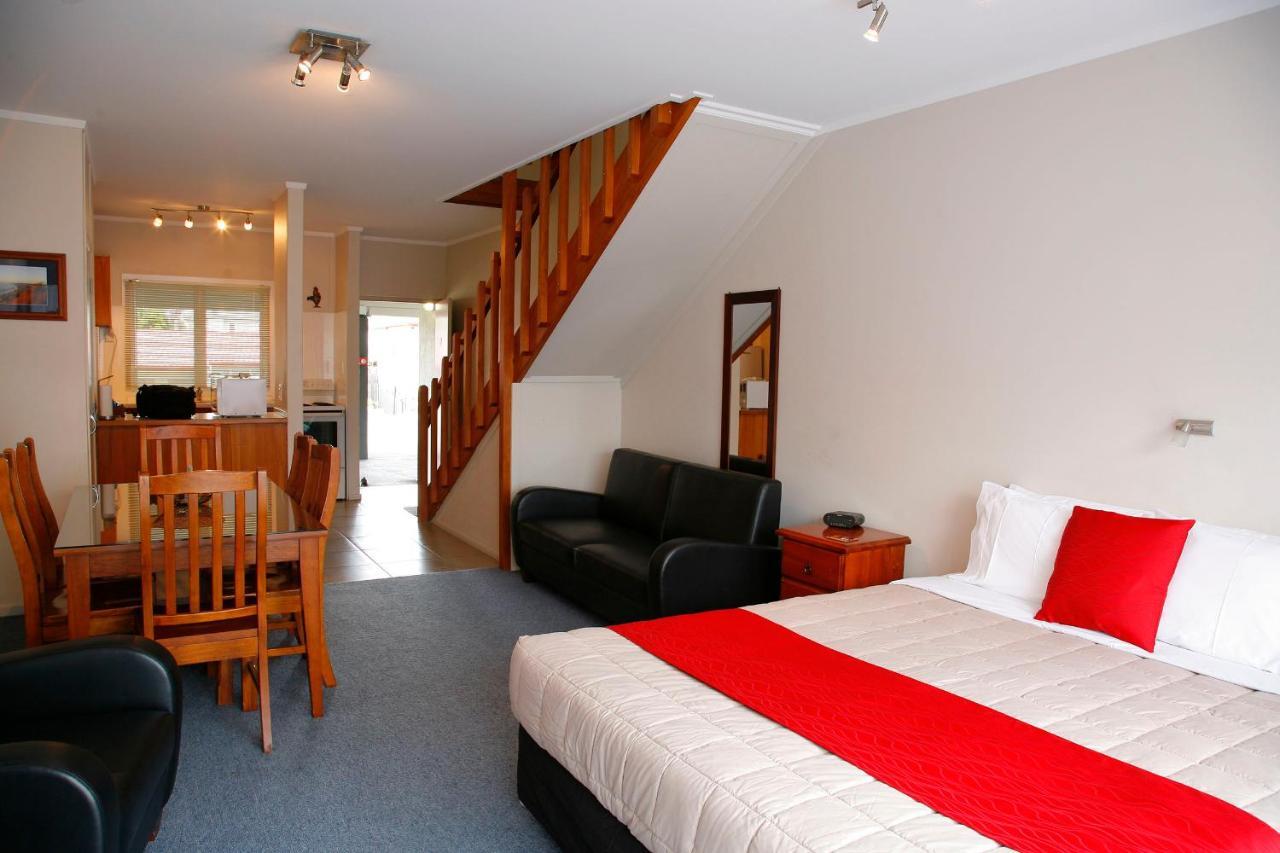 Touchwood Motor Lodge Pukekohe Luaran gambar