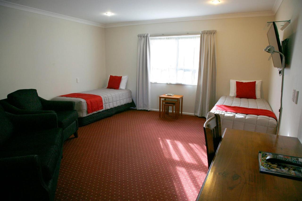 Touchwood Motor Lodge Pukekohe Luaran gambar